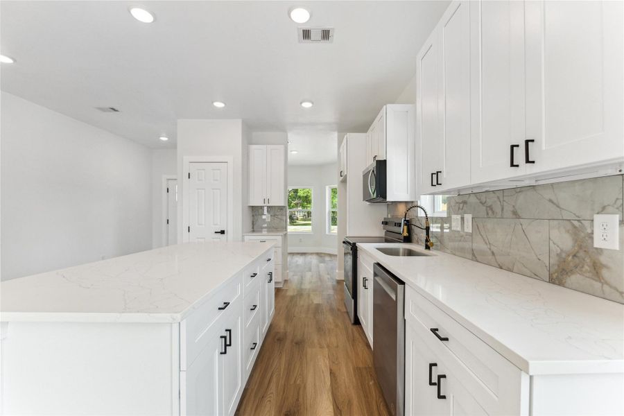 Furnished interior view inside a new home in , Santa Fe (Image 9).