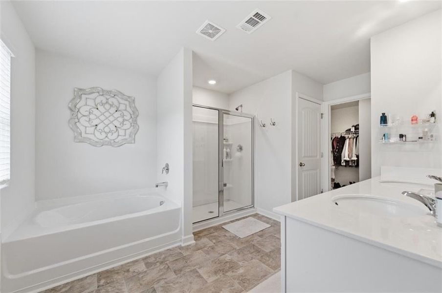 Furnished interior view inside a new home in , Dahlonega (Image 19).