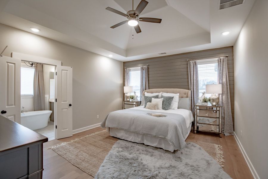 Representative furnished interior of a home built from the Willow by Grant & Co in Manor at Hall Creek, Arlington (Image 64).