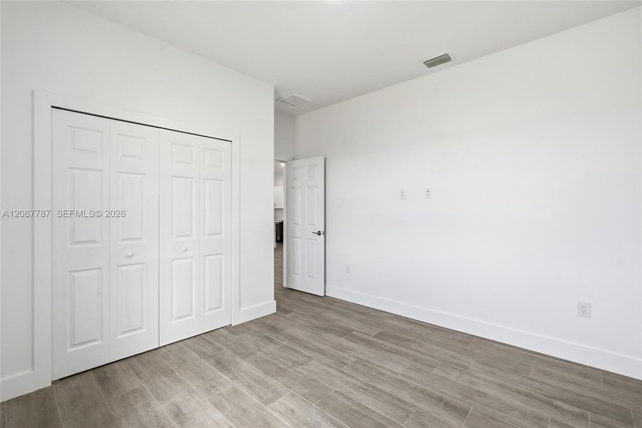 Spacious, unfurnished interior of a new home in , Cape Coral (Image 33). Spacious, unfurnished interior of a new home in , Cape Coral (Image 33).