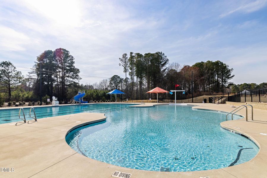 65-web-or-mls-544-Barrington-Row-65