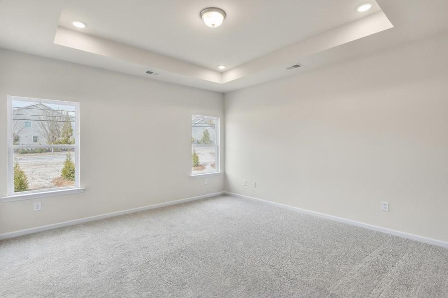 Spacious, unfurnished interior of a new home in Sanders Park, Austell (Image 27).