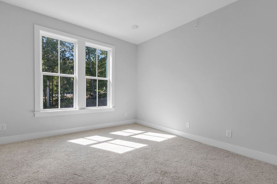 Spacious, unfurnished interior of a new home in Echo Park, Suwanee (Image 34).