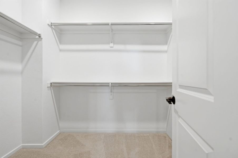 Spacious, unfurnished interior of a new home in Harvest Crossing, Aurora (Image 29).