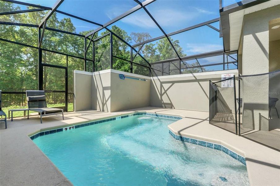 Furnished interior view inside a new home in , Kissimmee (Image 13).
