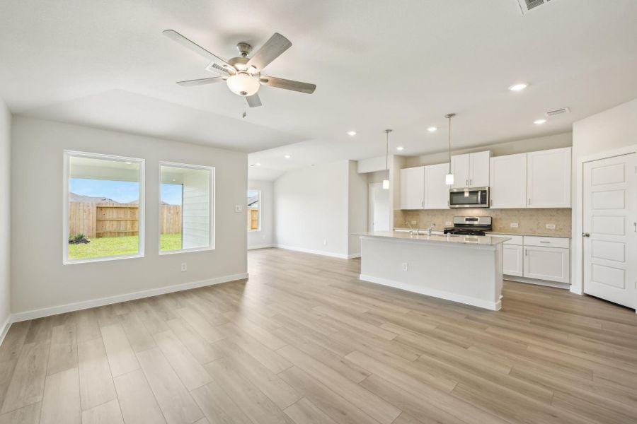 Photo is not of the actual home but is an inspirational photo of builder’s model home and may depict options, furnishings, and/or decorator features that are not included.