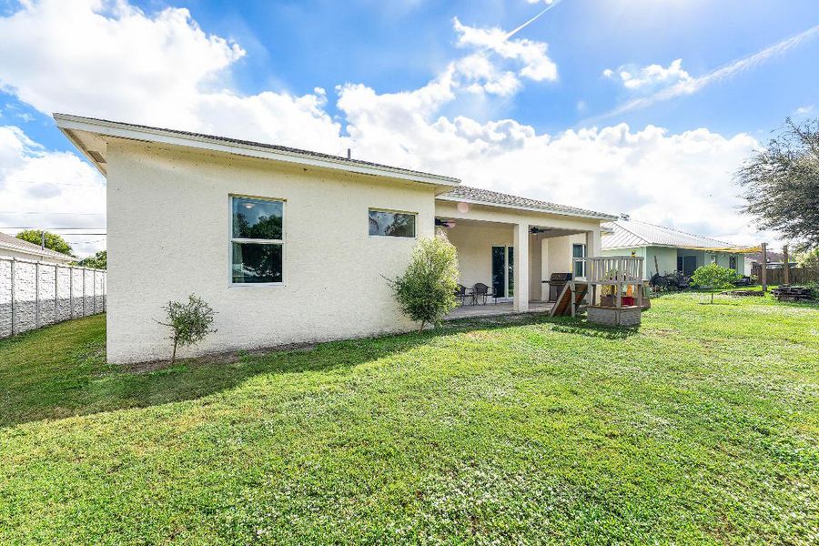 032-2366SouthwestBlaineTerrace-PortStLuc