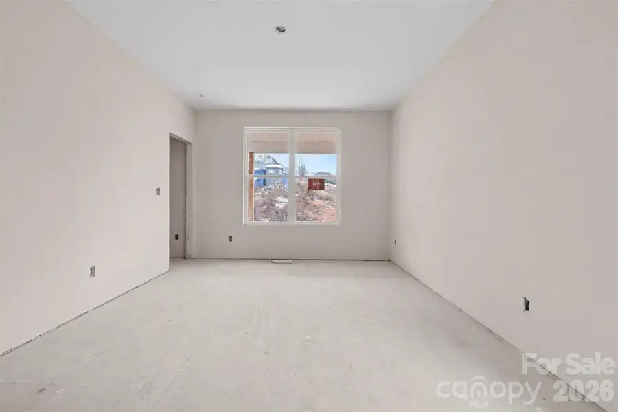 Spacious, unfurnished interior of a new home in , Gastonia (Image 3).