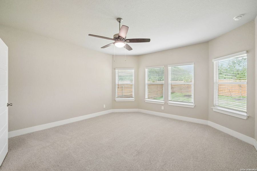 Spacious, unfurnished interior of a new home in Stetson Ridge, Marion (Image 29).