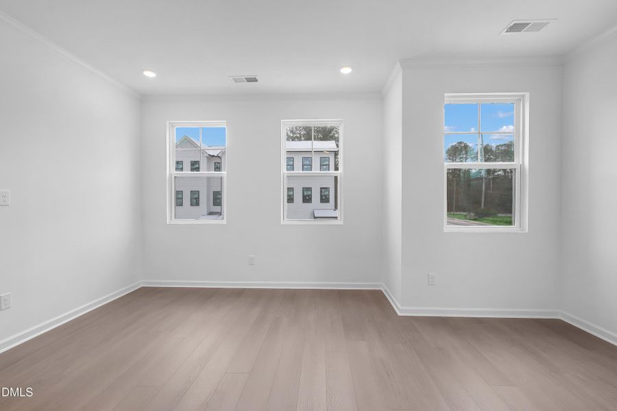 SUN_ElmGrove_Pic_Wyatt_Great_1of6