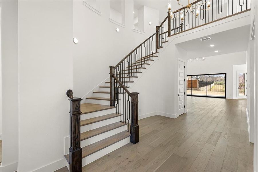 10. 681 Capella - Entry (3)