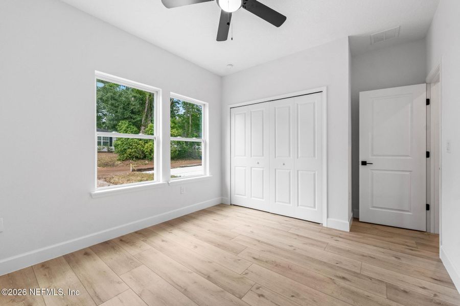 Spacious, unfurnished interior of a new home in , Jacksonville (Image 29).