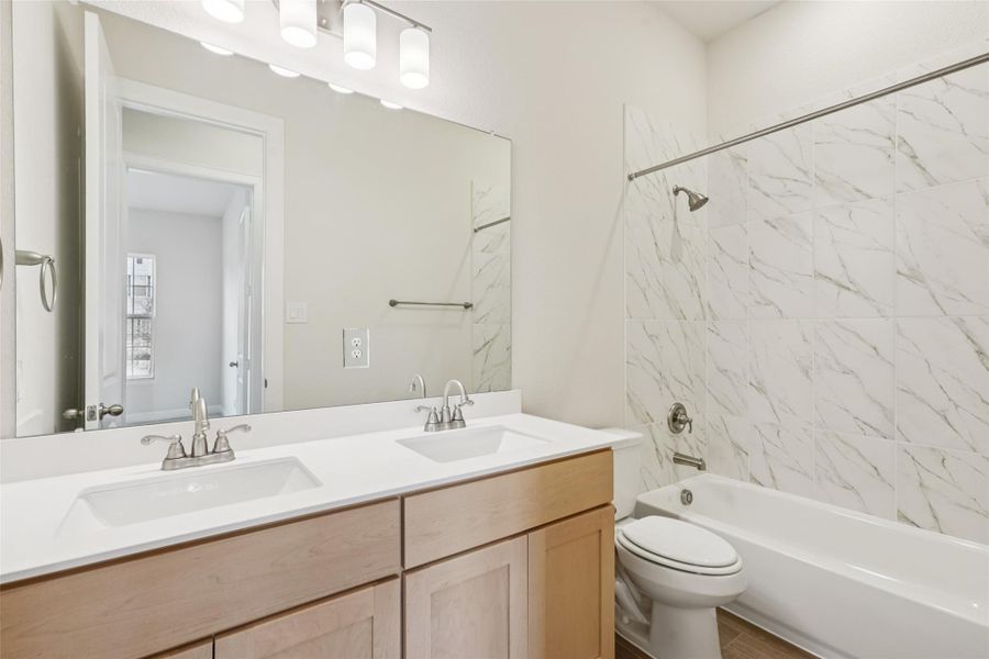 Furnished interior view inside a new home in Sienna 65', Missouri City (Image 10). Furnished interior view inside a new home in Sienna 65', Missouri City (Image 10).