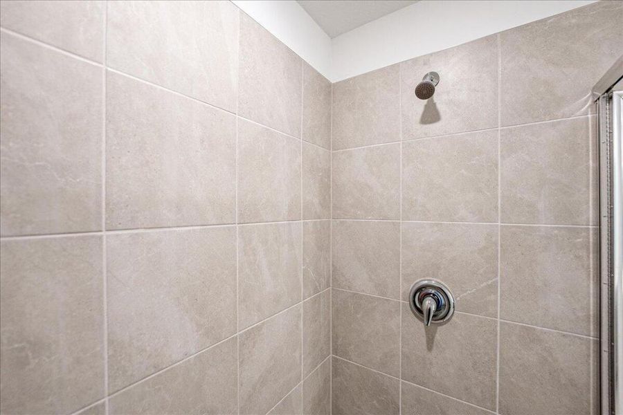 36-6330 Windwood-0535