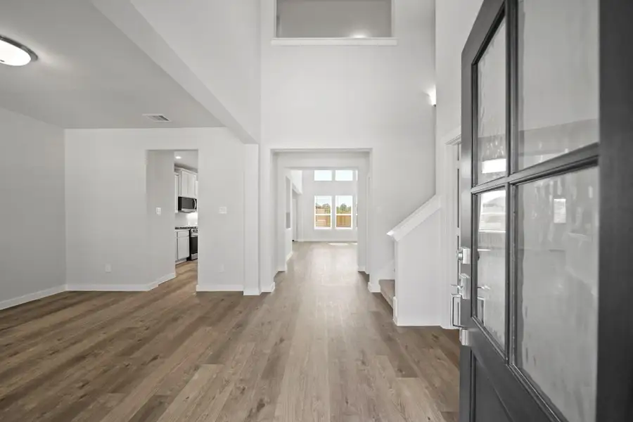Spacious, unfurnished interior of a new home in Audubon, Magnolia (Image 8).