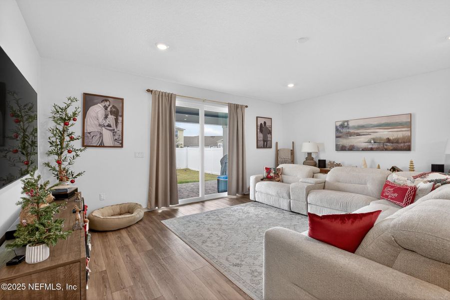 Furnished interior view inside a new home in Forest Park at Wildlight, Yulee (Image 41). Furnished interior view inside a new home in Forest Park at Wildlight, Yulee (Image 41).