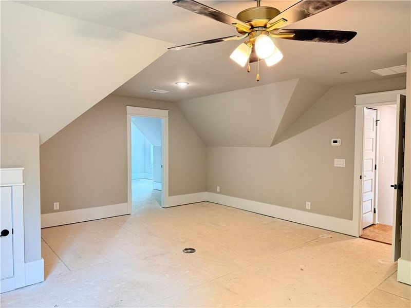 Spacious, unfurnished interior of a new home in , Jefferson (Image 47).