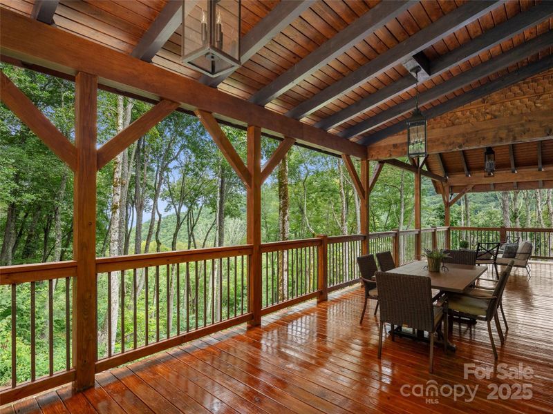 Spacious, unfurnished interior of a new home in , Maggie Valley (Image 22).