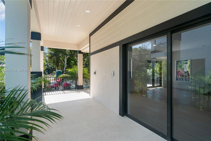 Exterior details and patio area of a home in , Key Largo (Image 28).