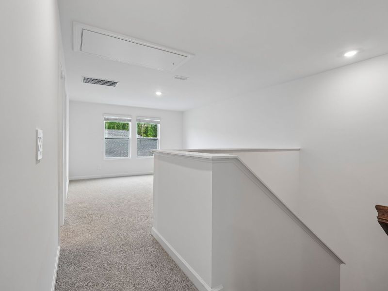 Spacious, unfurnished interior of a new home in Oxford Station, Salisbury (Image 18).