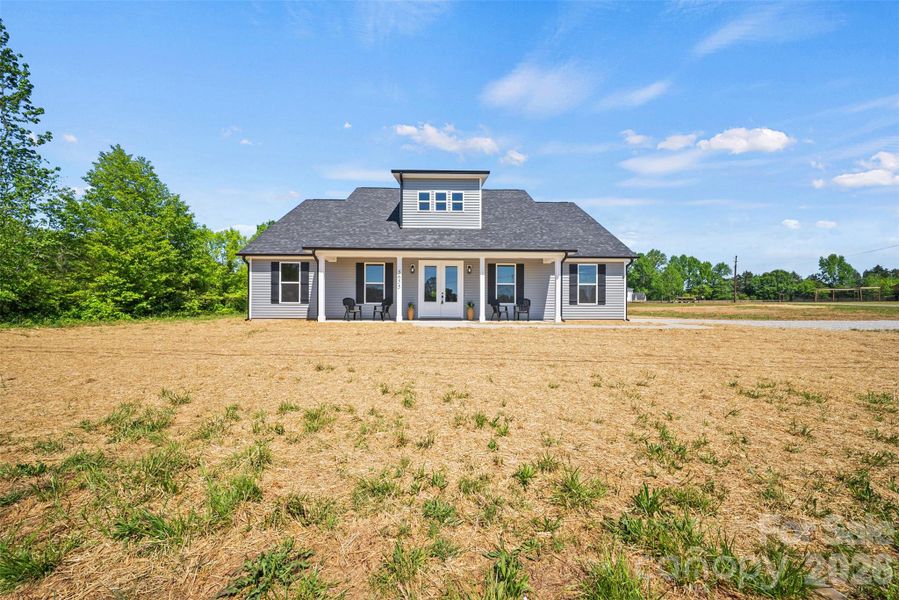 Exterior details and patio area of a home in , Concord (Image 4).