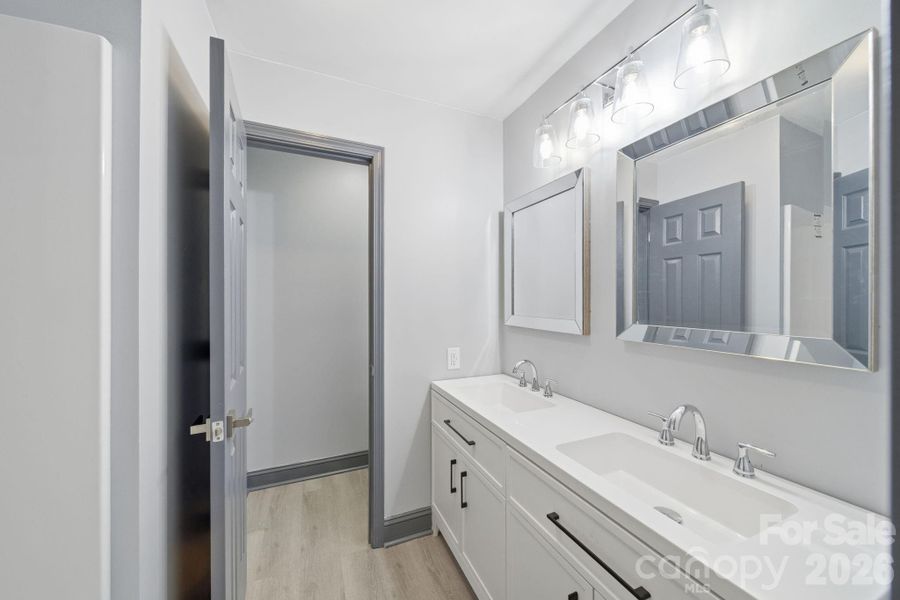 Furnished interior view inside a new home in , Orangeburg (Image 7).