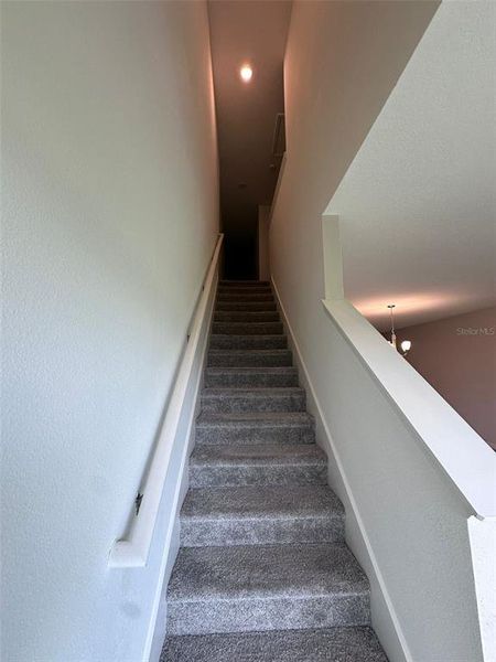 Spacious, unfurnished interior of a new home in , Davenport (Image 18).