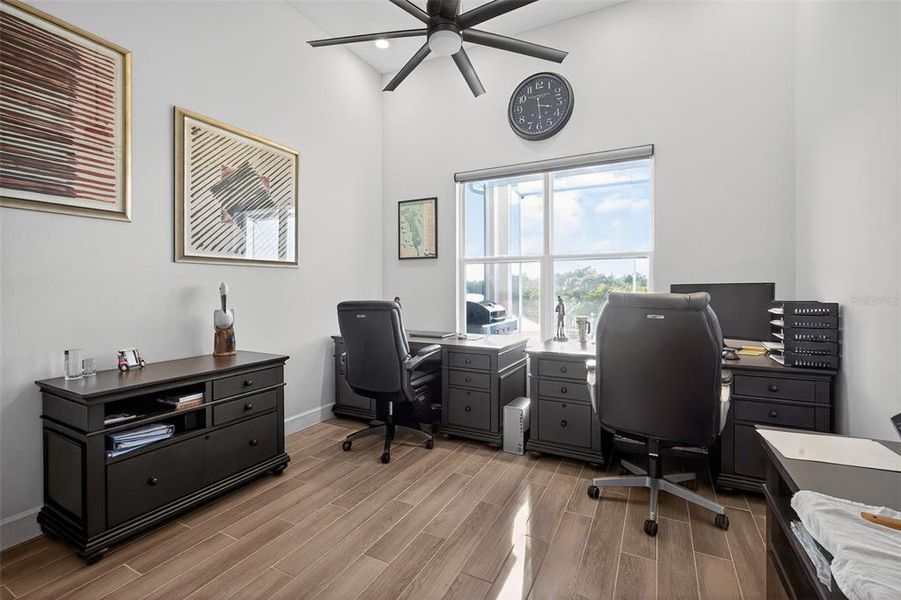 Furnished interior view inside a new home in , Apollo Beach (Image 27).