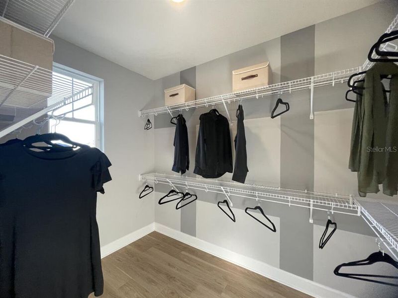 Image 26 of a home in Center Lake on the Park. Image 26 of a home in Center Lake on the Park.