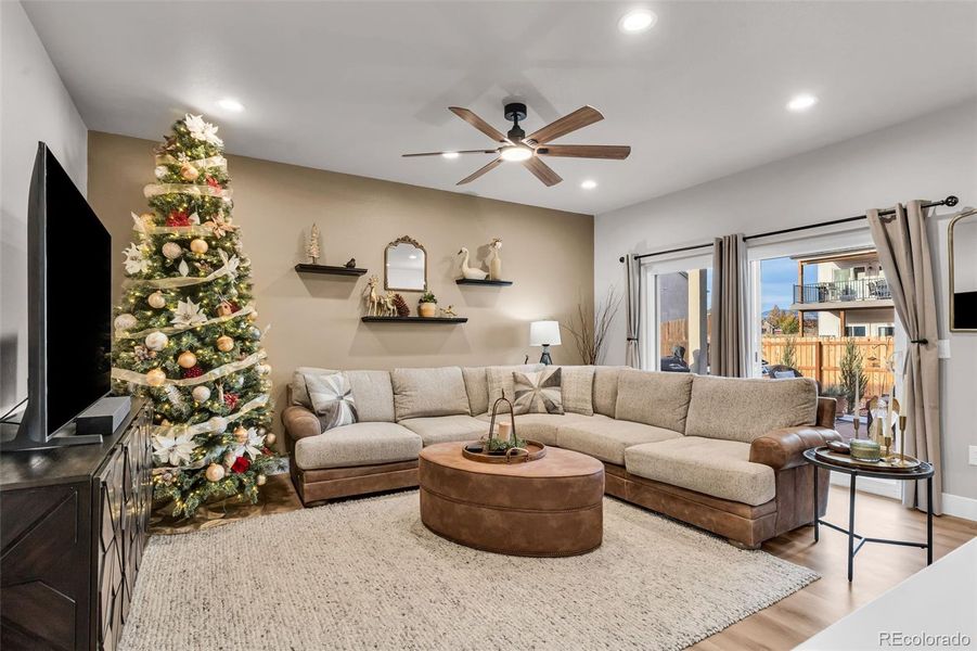 Furnished interior view inside a new home in , Cañon City (Image 18). Furnished interior view inside a new home in , Cañon City (Image 18).