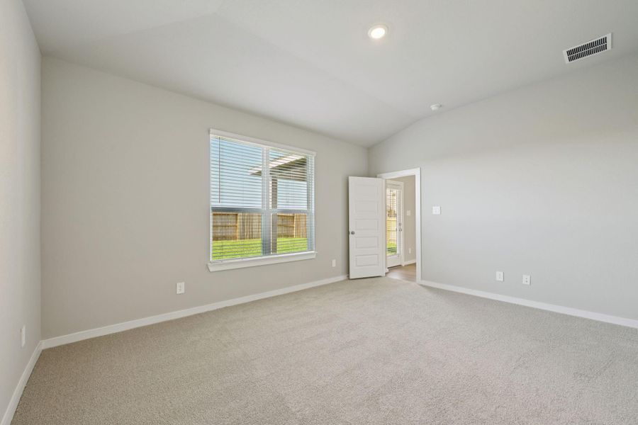 Photo is not of the actual home, but is an inspirational photo of builder’s model home and may depict options, furnishings, and/or decorator features that are not included Photo is not of the actual home, but is an inspirational photo of builder’s model home and may depict options, furnishings, and/or decorator features that are not included