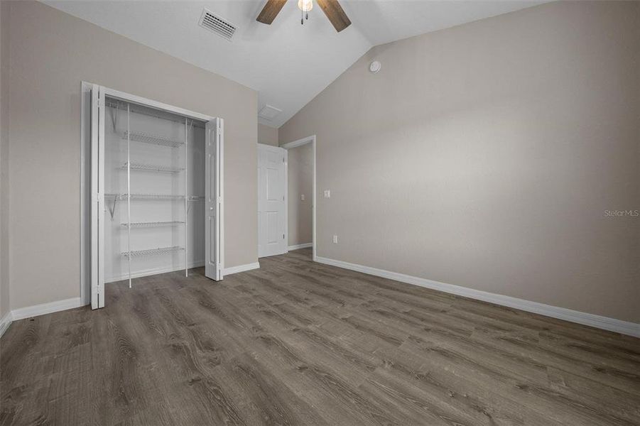 Spacious, unfurnished interior of a new home in , Citra (Image 14).