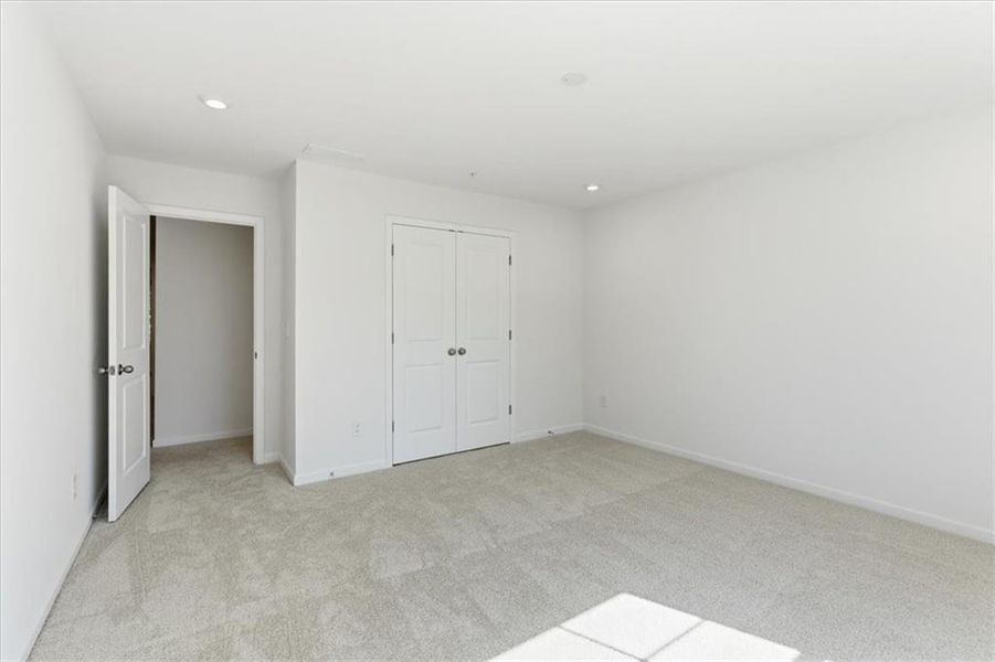 Spacious, unfurnished interior of a new home in Park View Reserve, Mableton (Image 21).