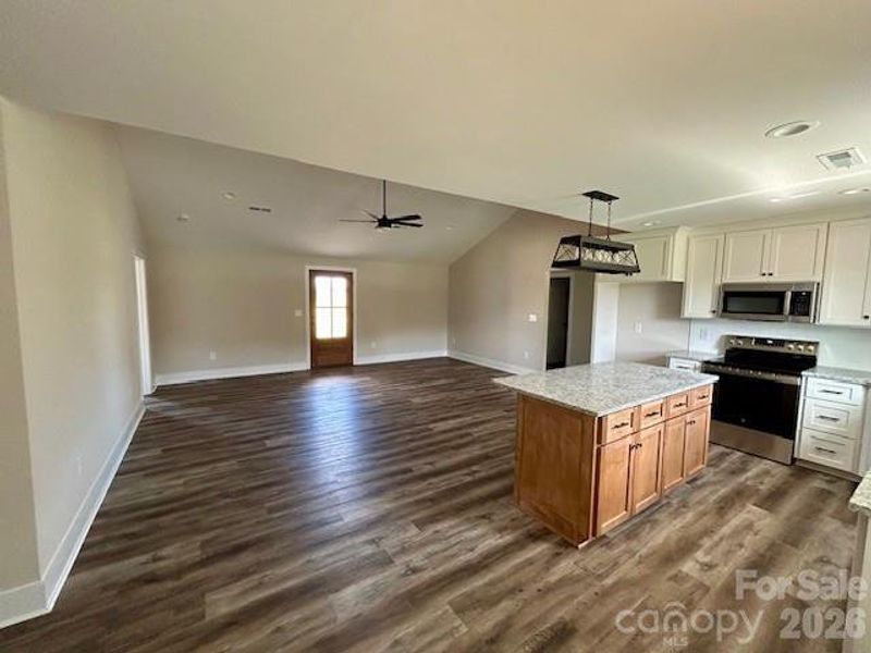 Spacious, unfurnished interior of a new home in , Vale (Image 8).