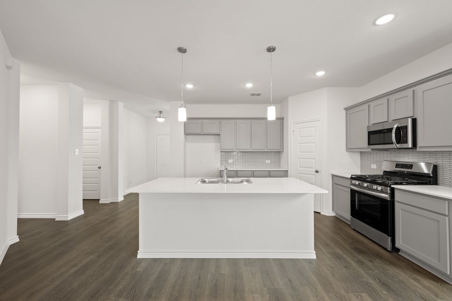 Furnished interior view inside a new home in Baker Farms, Cleburne (Image 6).
