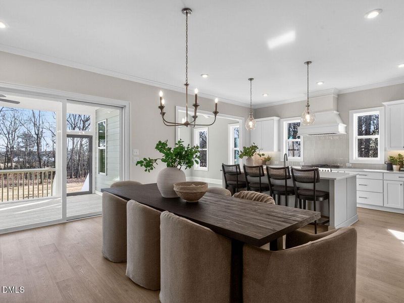 015-1280x960-dining-room