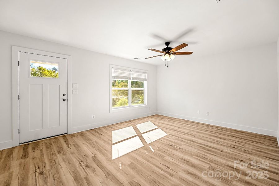 Spacious, unfurnished interior of a new home in , Maiden (Image 6).