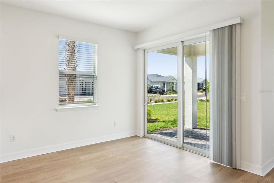 Spacious, unfurnished interior of a new home in Crescent Lakes - Reserve Series, Punta Gorda (Image 10). Spacious, unfurnished interior of a new home in Crescent Lakes - Reserve Series, Punta Gorda (Image 10).