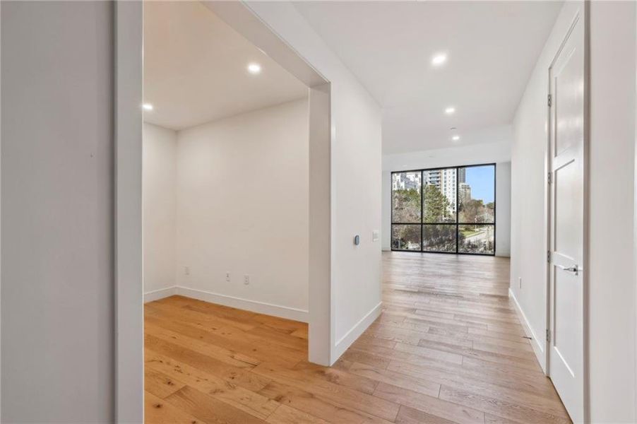 Spacious, unfurnished interior of a new home in , Atlanta (Image 16). Spacious, unfurnished interior of a new home in , Atlanta (Image 16).