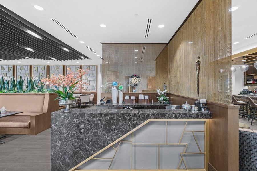 Valencia Grand Amenities Valencia Grand Amenities