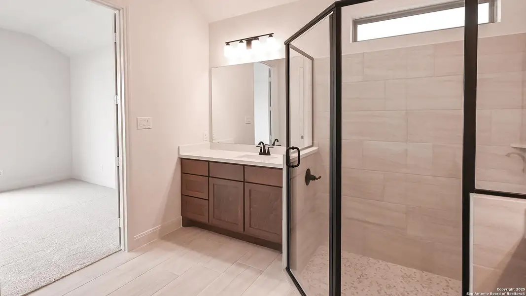 Furnished interior view inside a new home in Legacy At Lake Dunlap 50', New Braunfels (Image 7). Furnished interior view inside a new home in Legacy At Lake Dunlap 50', New Braunfels (Image 7).