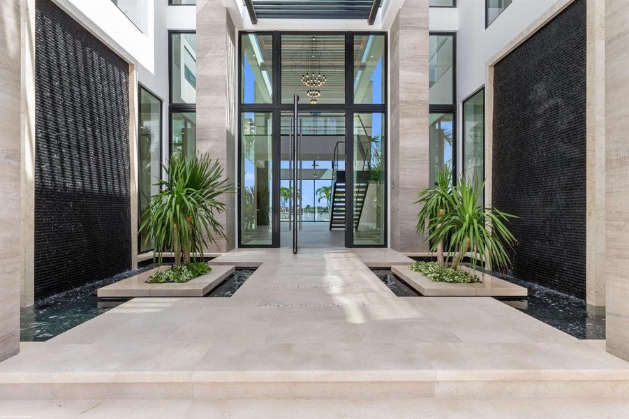 2914 N Flagler Dr 027