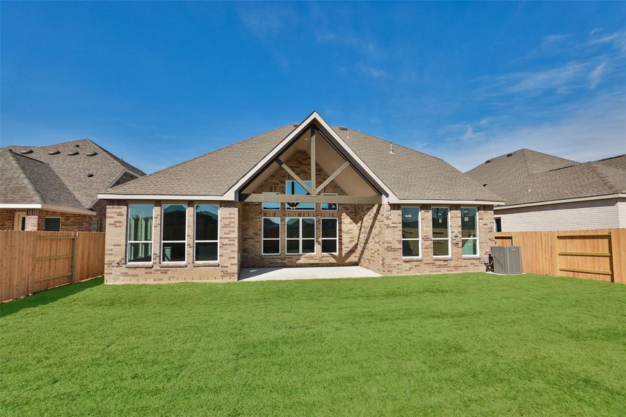 Exterior details and patio area of a home in Sundance Cove, Crosby (Image 25).