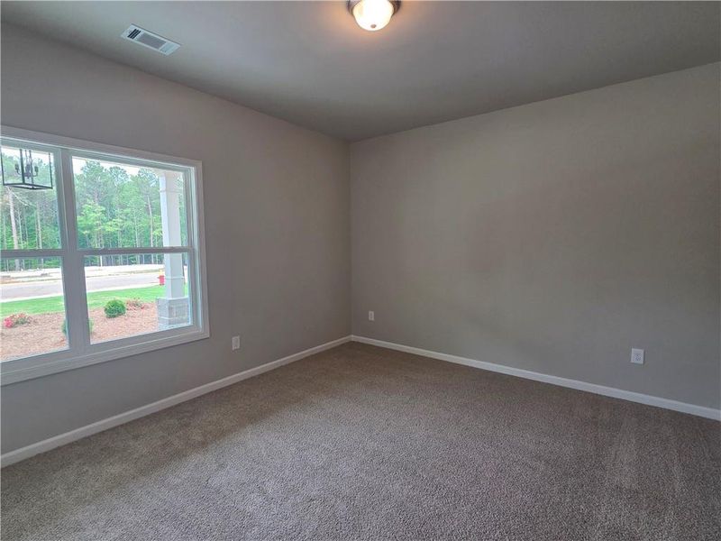 Spacious, unfurnished interior of a new home in , Bethlehem (Image 22).
