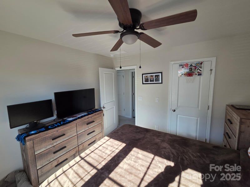 Furnished interior view inside a new home in , Statesville (Image 23). Furnished interior view inside a new home in , Statesville (Image 23).