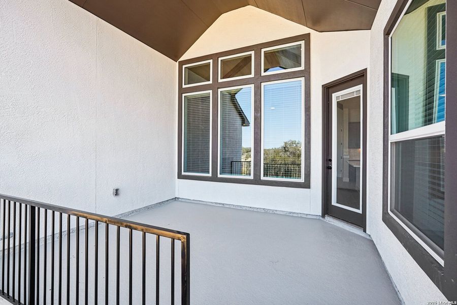 Exterior details and patio area of a home in Meyer Ranch, New Braunfels (Image 4).