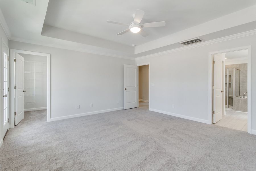 Spacious, unfurnished interior of a new home in Gates at Windermere, Blythewood (Image 31).