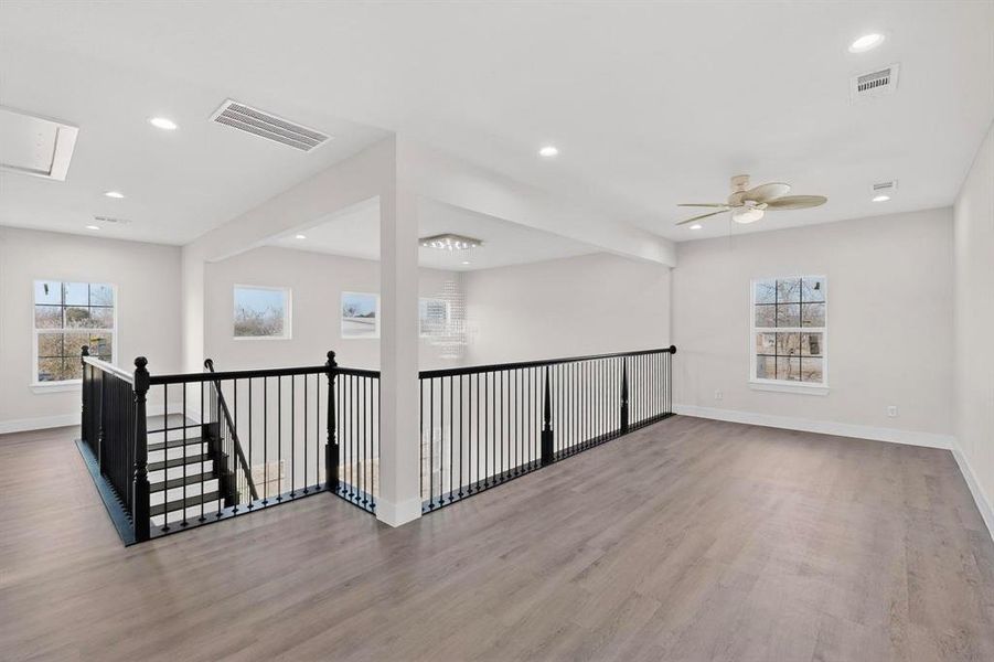Spacious, unfurnished interior of a new home in , Kaufman (Image 18).