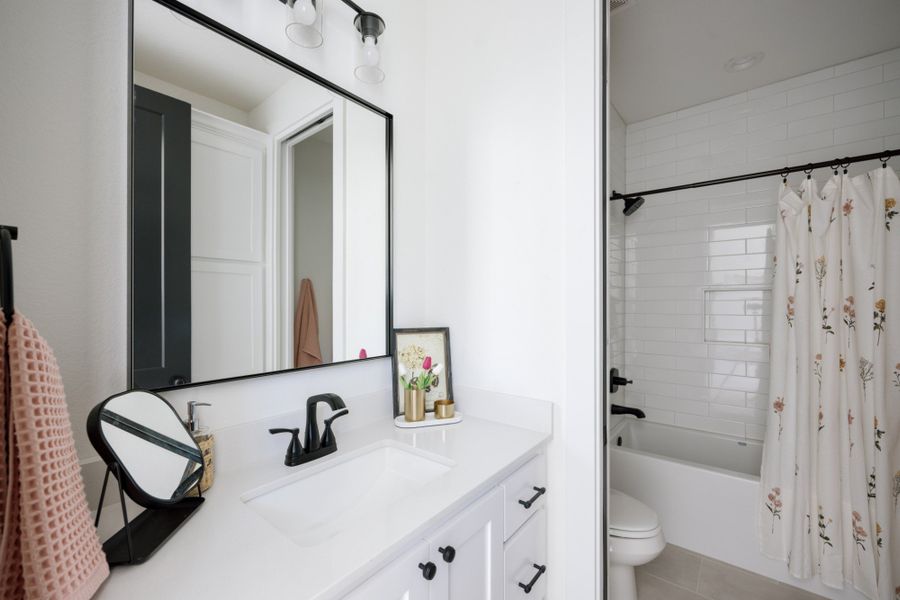 Representative furnished interior of a home built from the The Elizabeth II by Reece Homes in Stella Ranch, Bryan (Image 20). Representative furnished interior of a home built from the The Elizabeth II by Reece Homes in Stella Ranch, Bryan (Image 20).