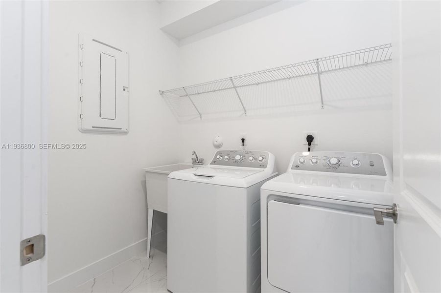 Close-up of interior finishes inside a home in , Davie (Image 10). Close-up of interior finishes inside a home in , Davie (Image 10).